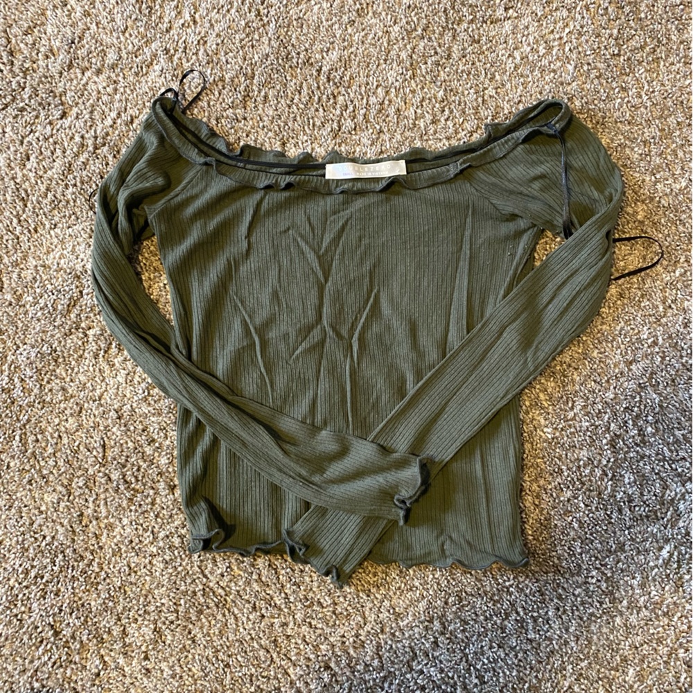 Green long sleeve crop top